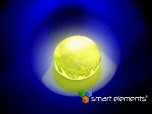 Fluorescent Vanadium doped Sodium Lanthanum Barium Borosilicate glass bead