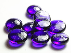 Nice Cobalt 2+ doped glass bead NEW!