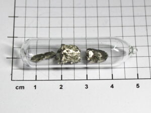 Praseodymium - Metal 99,9% purity in ampoule under argon!