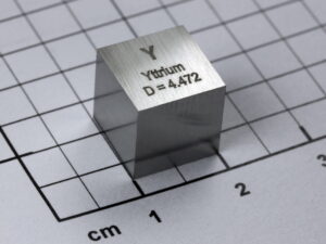 Yttrium high precision density-standard cube 10mm - 4.47g